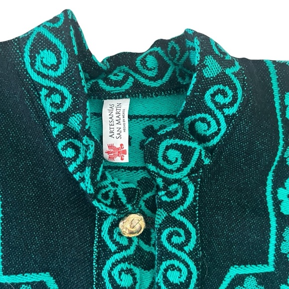 ARTESANIAS SAN MARTIN Green Black Frida Kahlo Poncho Fringe One Size - Picture 6 of 14